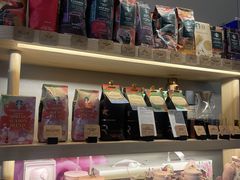 -星巴克臻选(周浦万达店)