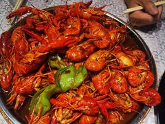 特色小龙虾-云晓光头烧烤吧(新大陆广场店)