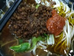 肉酱炒米线-丽虹云南过桥米线(兴工街店)