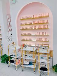 -花系美·美甲美睫精品店