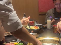 -山川小町·极番烧肉(新地假日广场店)