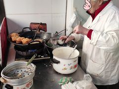 -阿婆油墩子(五里桥路188弄小区店)