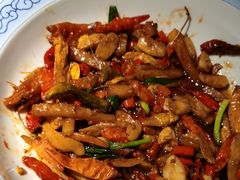 -洞庭土菜小炒馆(易发广场店)