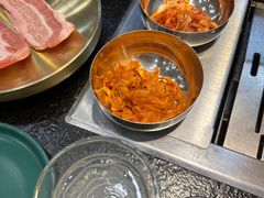 -臻牛烤肉