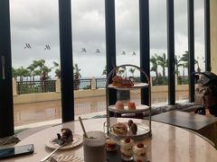 靠窗位-大堂酒廊·亚龙湾万豪度假酒店