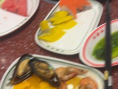 -四囍码头海鲜烧烤自助火锅(外滩南京东路悦荟广场店)