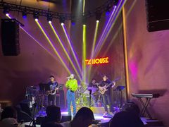 -TZ House音乐现场(来福士中心店)