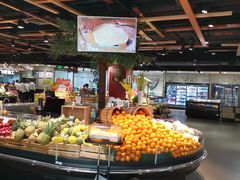 -中百仓储超市有限公司(越秀星汇维港店)