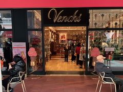门面-VENCHI 闻绮(上海佛罗伦萨小镇店)