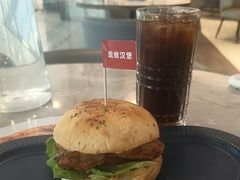 -必胜客餐厅(昆百大泰业城店)