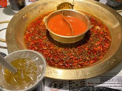 -哥老官重庆美蛙鱼头(西湖银泰十一哥店)