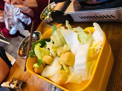 -运气牛自助酱大骨火锅(南京东路店)