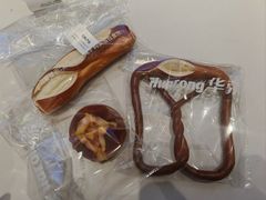 -华荣西饼(列东店)