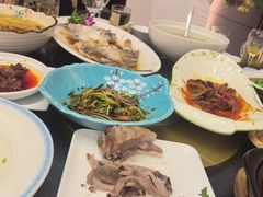 -伊和园清真餐饮