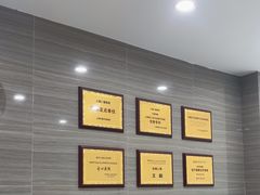 -上海仁爱医院口腔科 · 种植