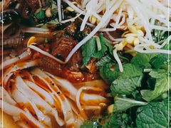 -啊墨江牛烂烀米线