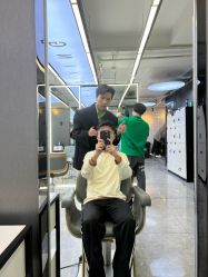 -藤野造型烫发染发