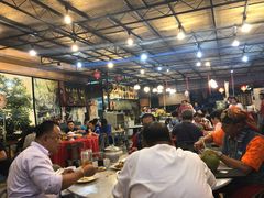 -大树下海鲜饭店