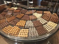 -Laderach 莱德拉(上海环贸iapm店)