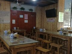 大堂-陇上全荟兰州传统牛肉面(延吉路店)