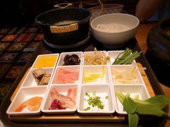 云南过桥米线-云海肴·汽锅鸡·云南菜(天山百盛优客店)