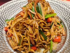 -巴特餐饮6加1音乐餐吧·新疆菜