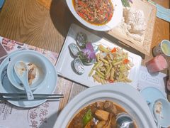 -黄泥岗·地道湖北菜(奥特莱斯店)