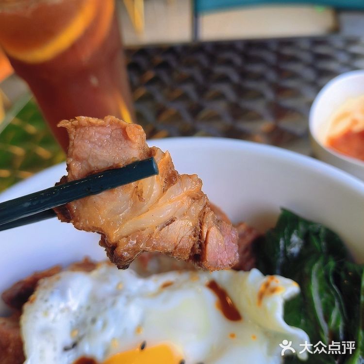 位于南屏攀云购物公园新开的一家港式茶餐厅