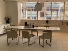 -卡罗酒店(东门晒布地铁站店)