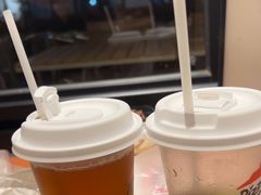 -必胜客(上海华谊新所店)
