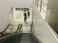 -陆家浜路(地铁站)
