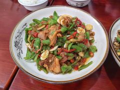 -湖南人家湘菜馆(镇江路店)