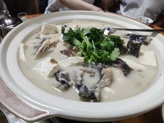 -芦茨金富饭庄·25年老字号·专做稻草鸡