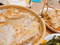 菠萝飞饼-小鱼小牛·鱼牛干锅·脆鱼火锅(世欧广场店)