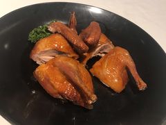 烤乳鸽-汤城小厨•粤菜•靓汤(金宝街店)