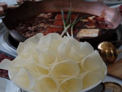 -墨居上隐·院子里火锅(峨眉店)