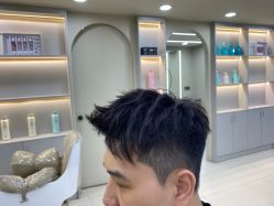 点击看大图 -十六番发型师事务所