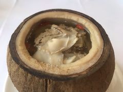 原只椰子玉竹炖竹丝鸡-勝記酒家·37年老字号·经典粤菜(荔枝公园店)