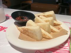 -肥肥虾庄·金牌油焖大虾(汉街SKP店)