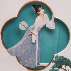 -盘子女人坊生日照·摄影馆(浦东店)