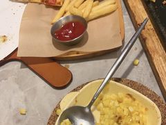 -必胜客(尹山湖歌林公园店)