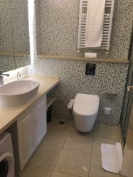 -海豚湾高端月子会所(黄浦店)