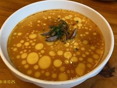 -侬佳蒸菜馆(听潮店)