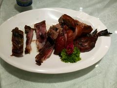 -赶海部落海鲜城(海阳路店)