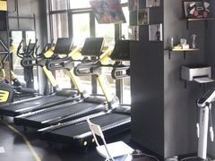 -可逸运动24小时健身