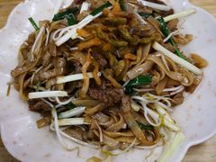 干炒牛河-南记食粥坊·宵夜大排档(岭南分店)