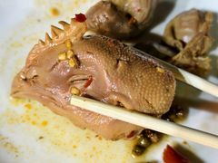 麻辣鸡头-梁老三麻辣鸡头总店