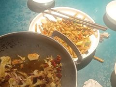 -呷湘厨·鱼汤捞饭·剁椒鱼头·辣椒炒肉(国家会展中心店)