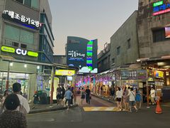 -西归浦每天偶来市场