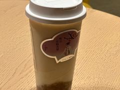 -喜茶(北京华贸购物中心店)